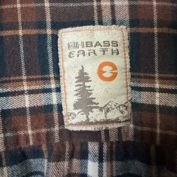 GH Bass Earth Brown Flannel - Picture 2 of 4